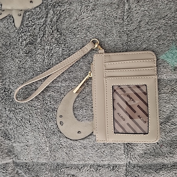 Aldo coin/ card wristlet - Picture 2 of 4